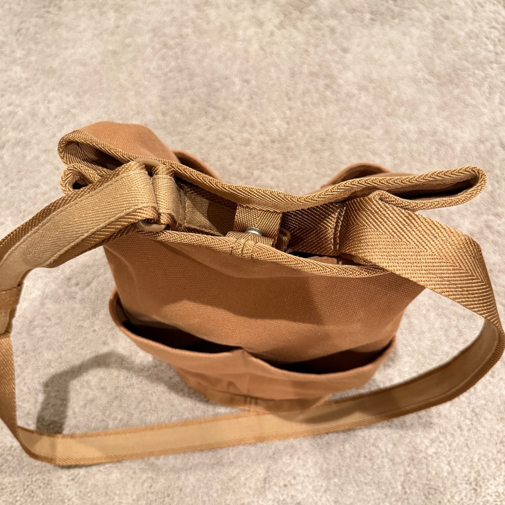 Everlane Women’s Lantern / Bucket Bag NWOT - Picture 5 of 7